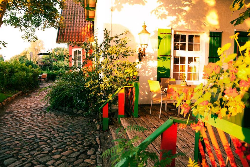 Landgasthof & Hotel Jagdhof Stralsund Exteriör bild