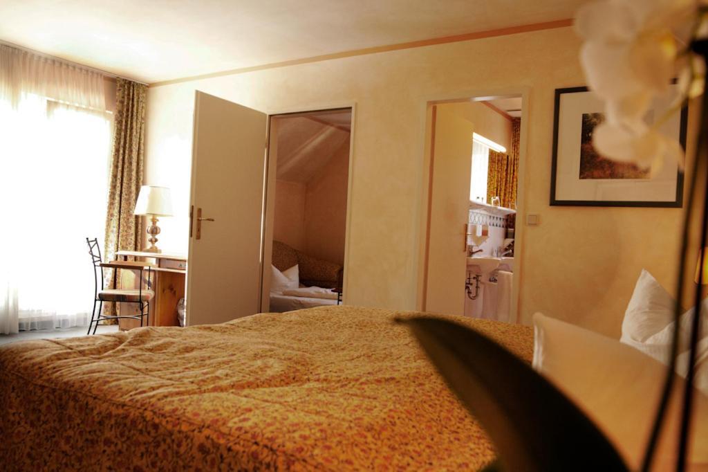 Landgasthof & Hotel Jagdhof Stralsund Rum bild